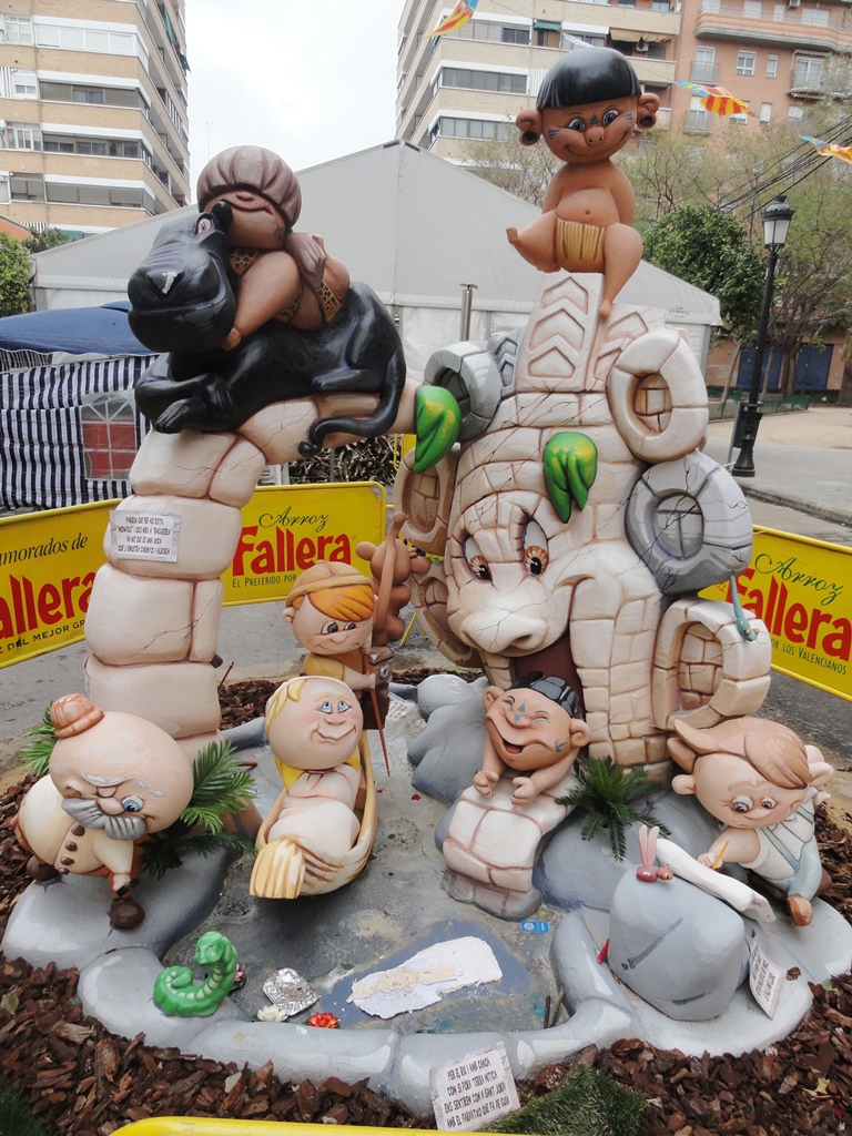 Totfalles: Av. Ausiàs March-Na Robella